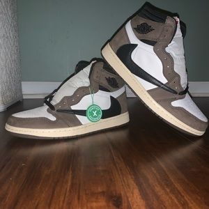 Jordan 1 Retro High Travis Scott *PRICE NEGOTIABLE